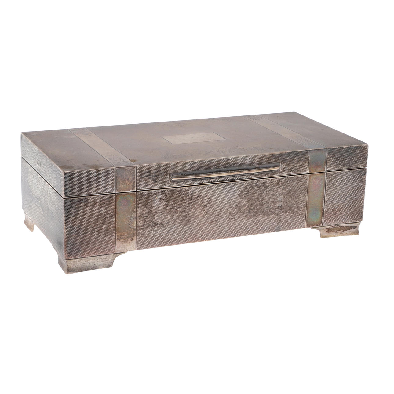 A GEORGE V SILVER MOUNTED ART-DECO CIGARETTE BOX.