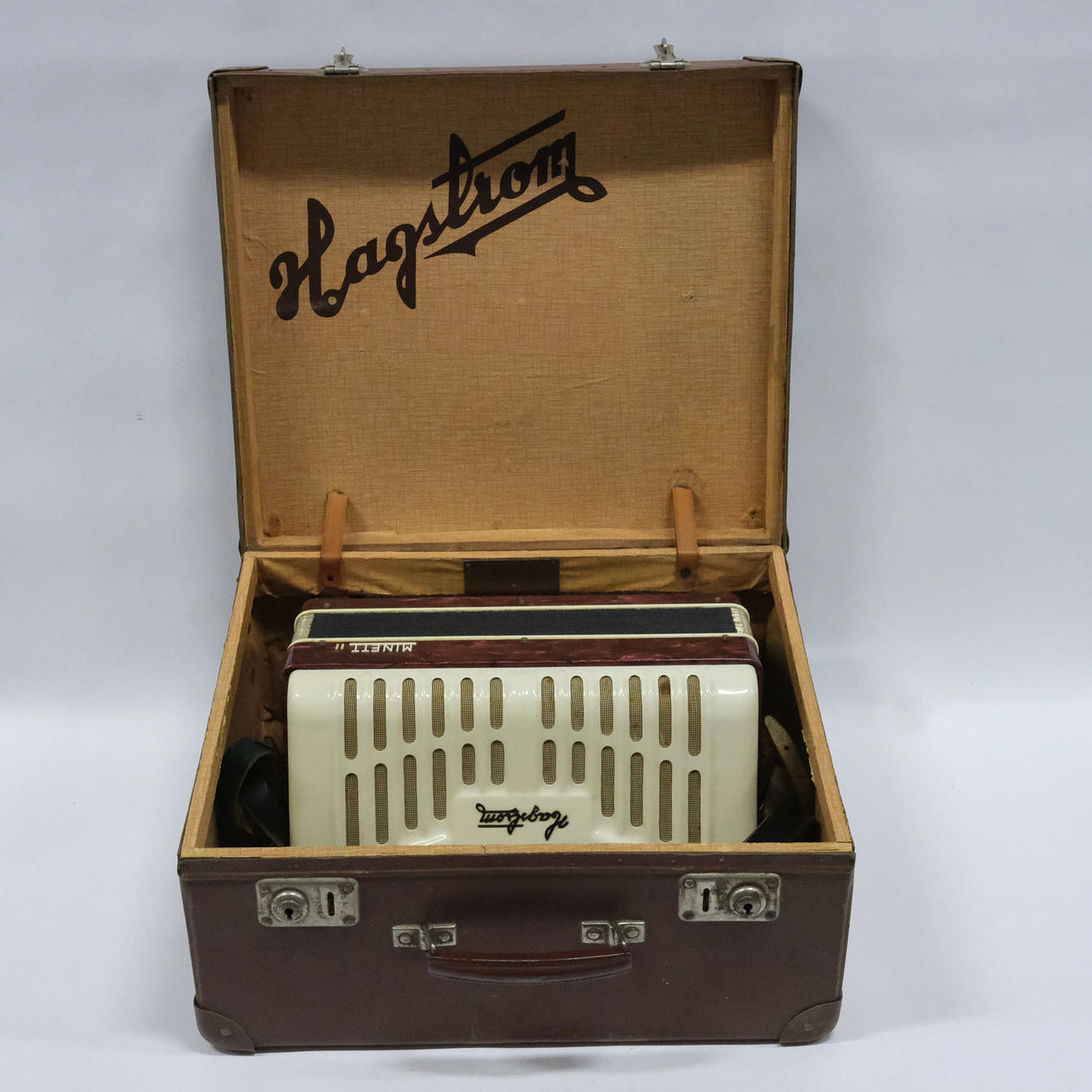 HAGSTRØM. HARMONIKA, MINETT II.