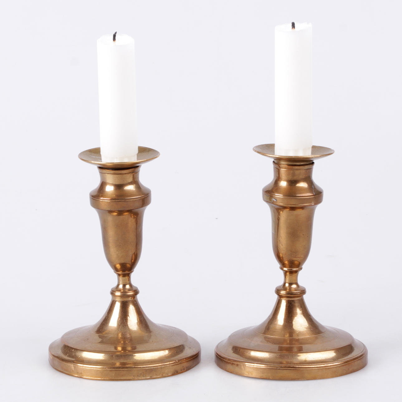 LJUSSTAKAR, ett par, mässing, barock, 1700/1800-tal.