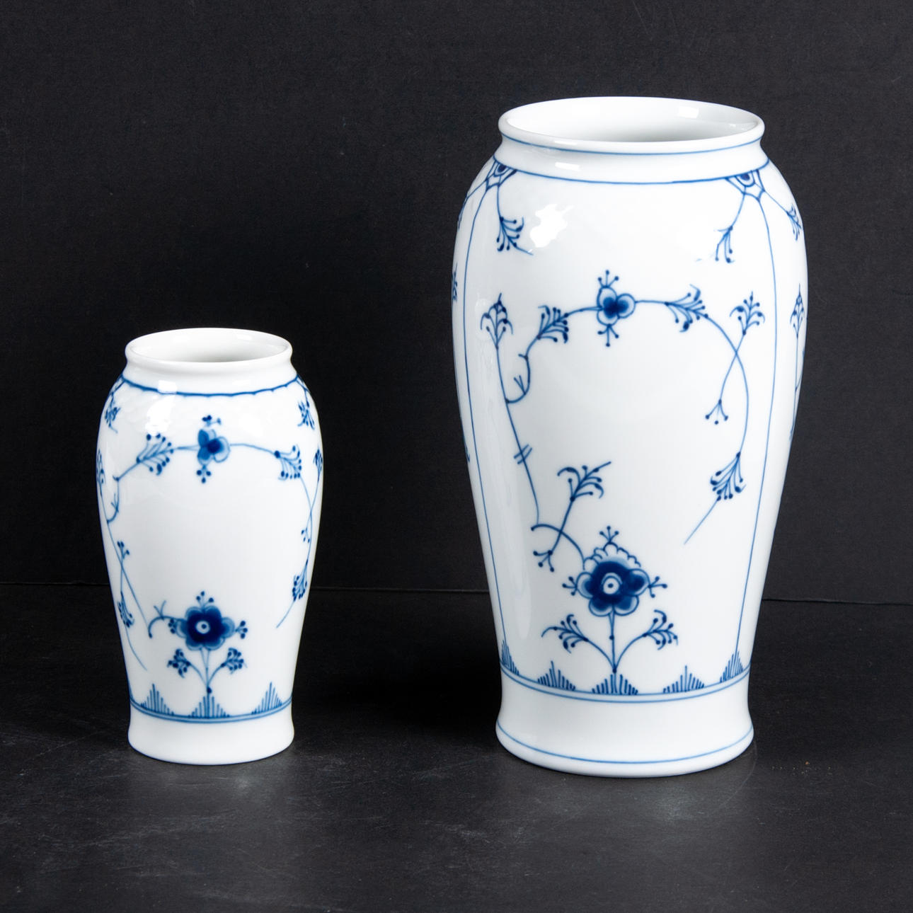 VASE MUSLING MALET. 2 stk, Bing & Gröndahl.