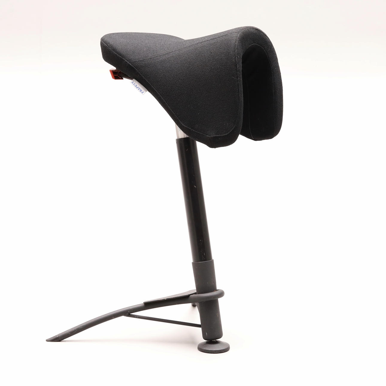 SADELSTOL, Frapett, "Solo".