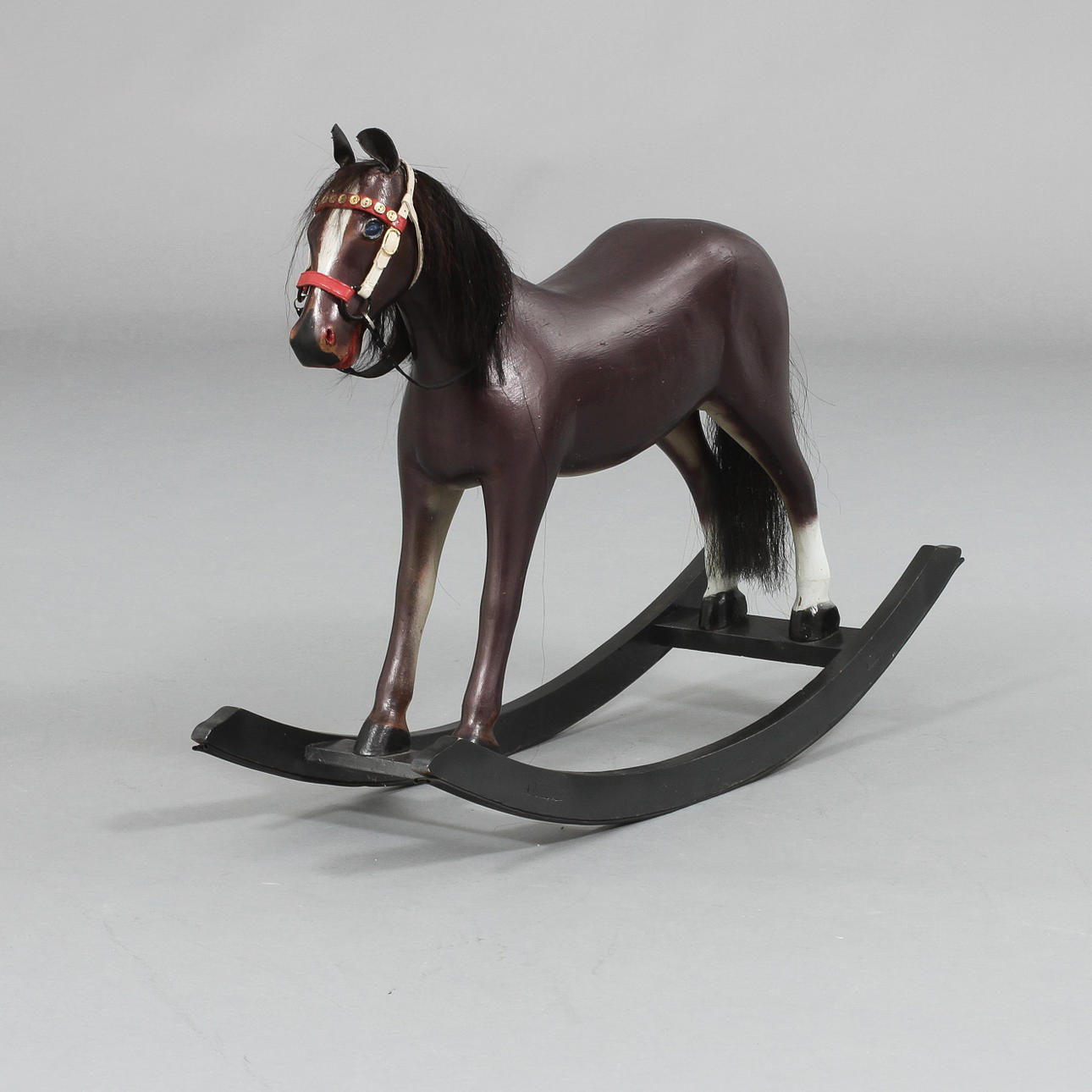 GUNGHÄST, bemålat trä, 1900-talets förra hälft.