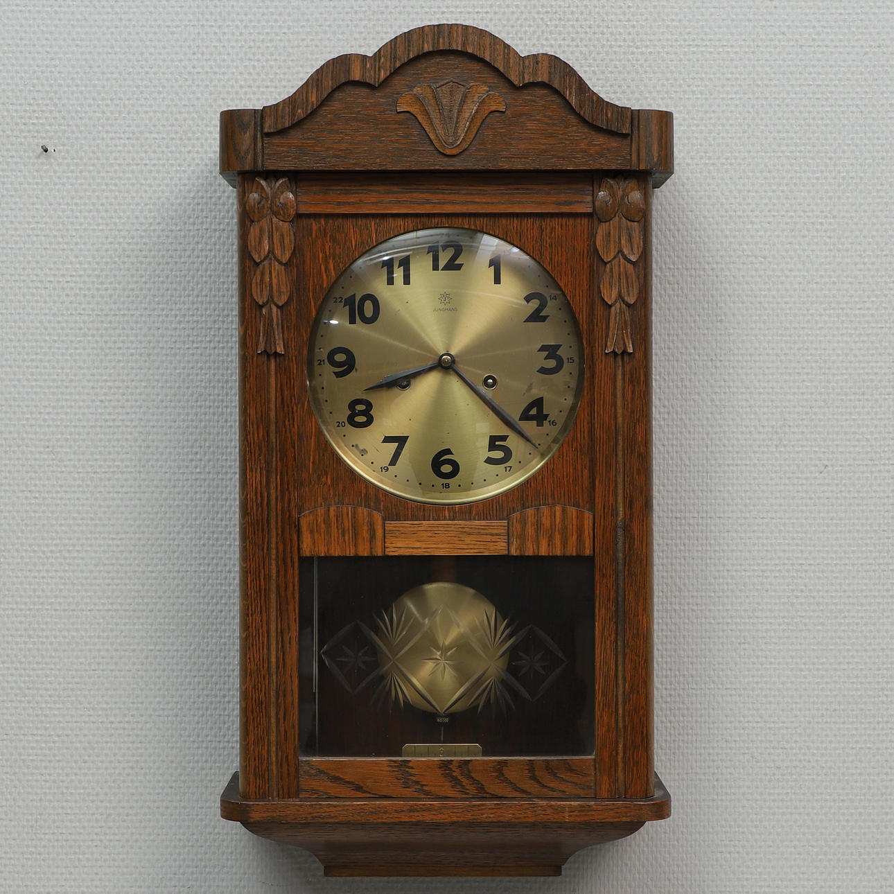 A 20th century Junghans wall pendant.