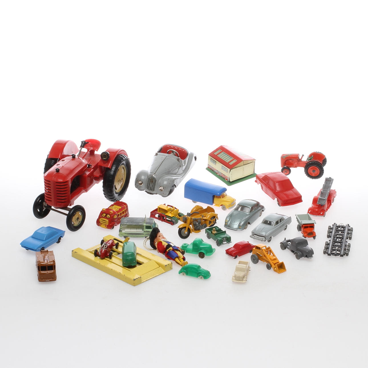 LEKSAKER Diverse. Traktor, småbilar, Tekno, Siku, Schuco Akustico . Cirka 20 delar.