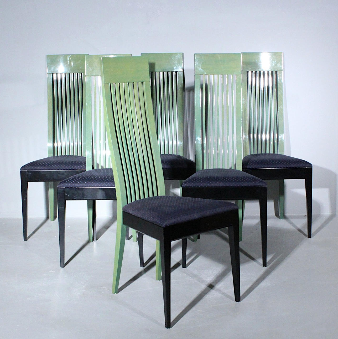 TONON. Set Esszimmerstühle, Buche, Italien.