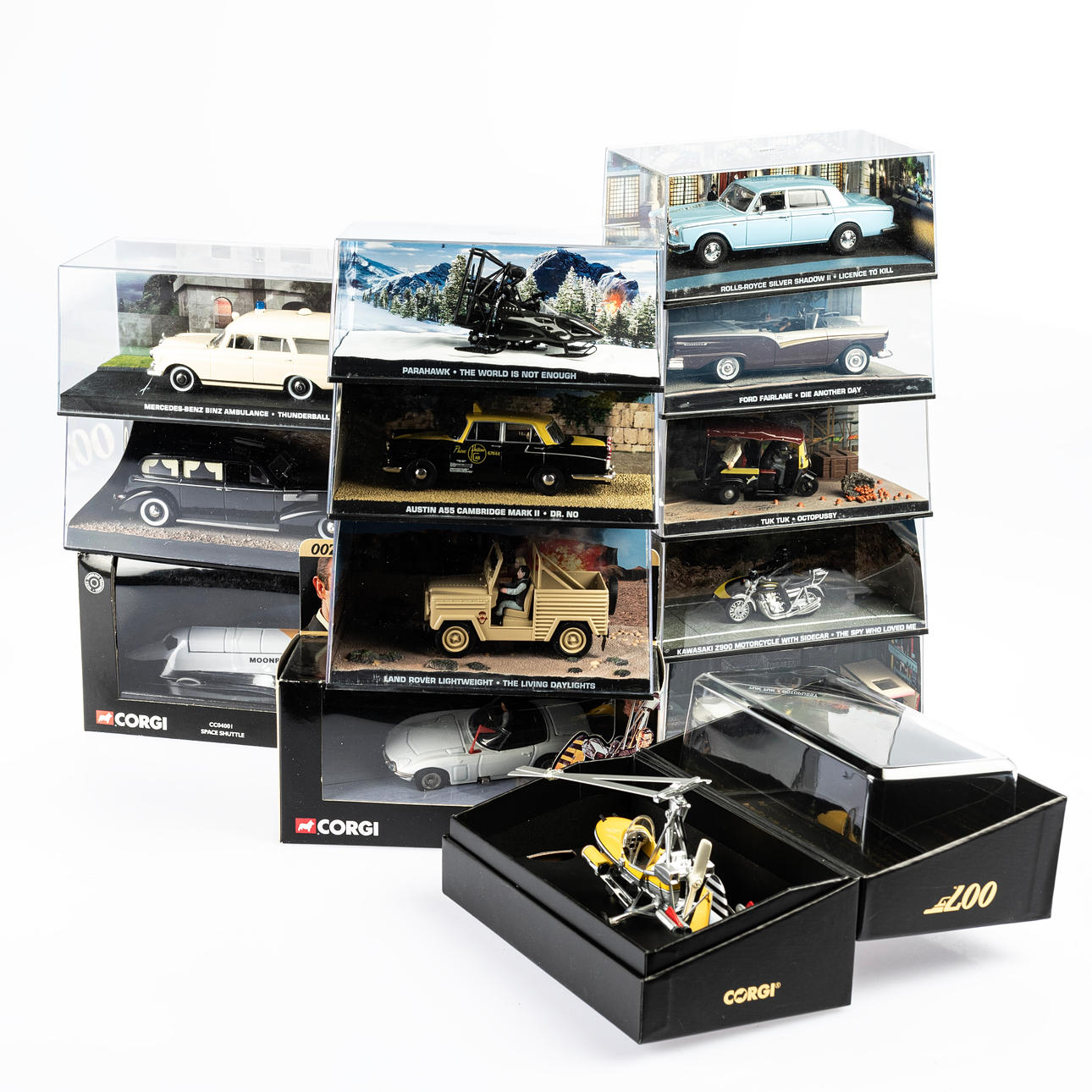 MODELLAUTOS, ein Los, James Bond 007.