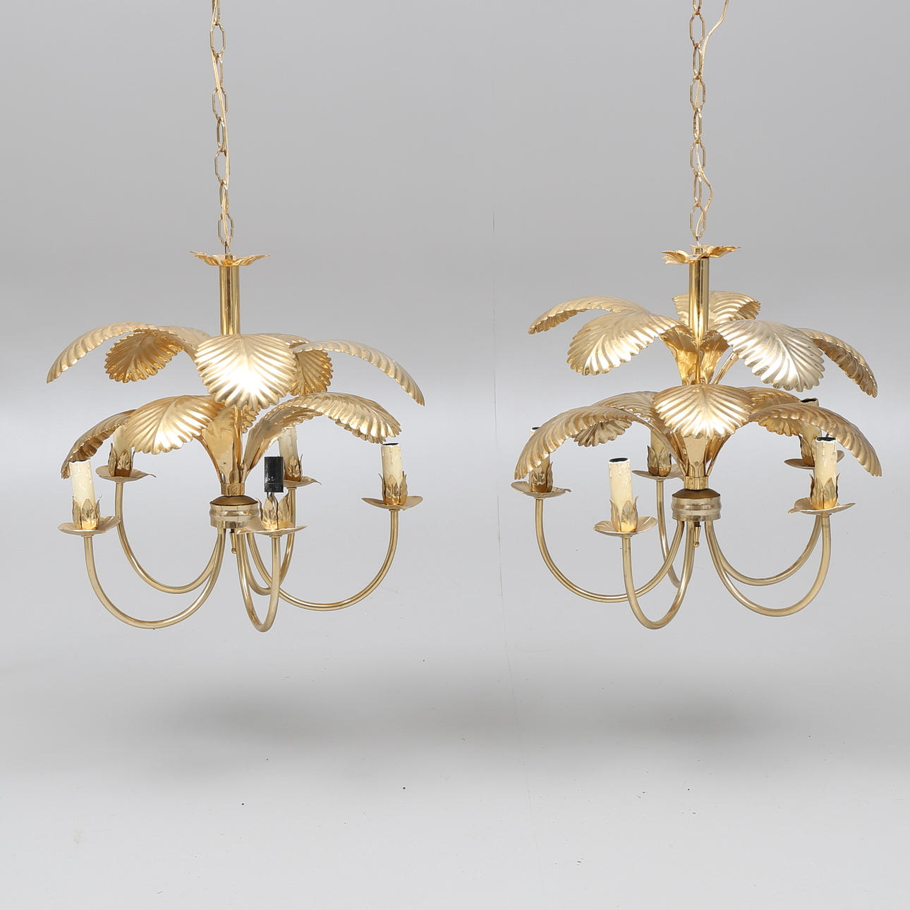 TAKLAMPOR, ett par, 1900-talets andra hälft.