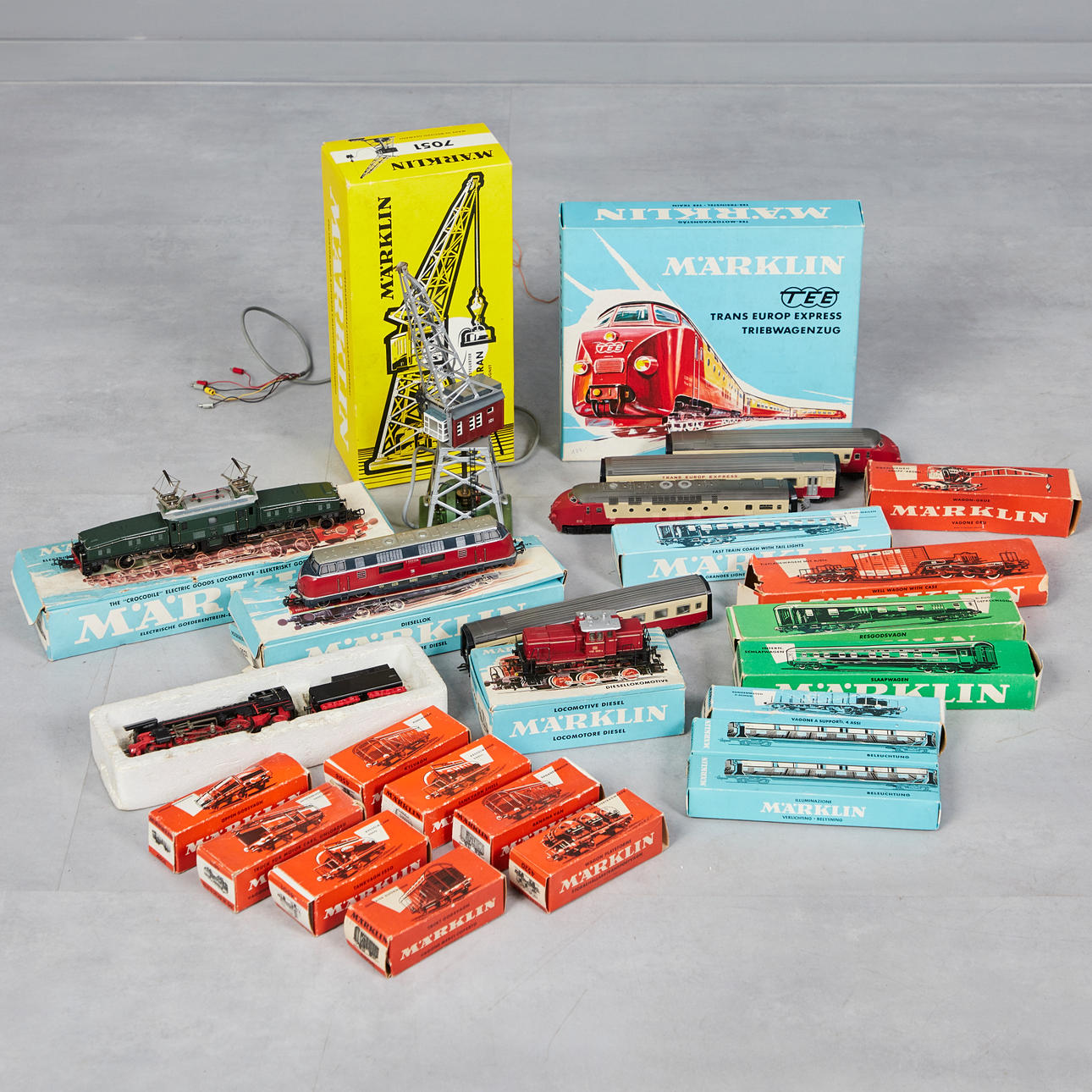 Märklin, Konvolut Modelllokomotiven / Eisenbahnwagen, originalverpackt, Metall, Kunststoff, Deutschland (23).