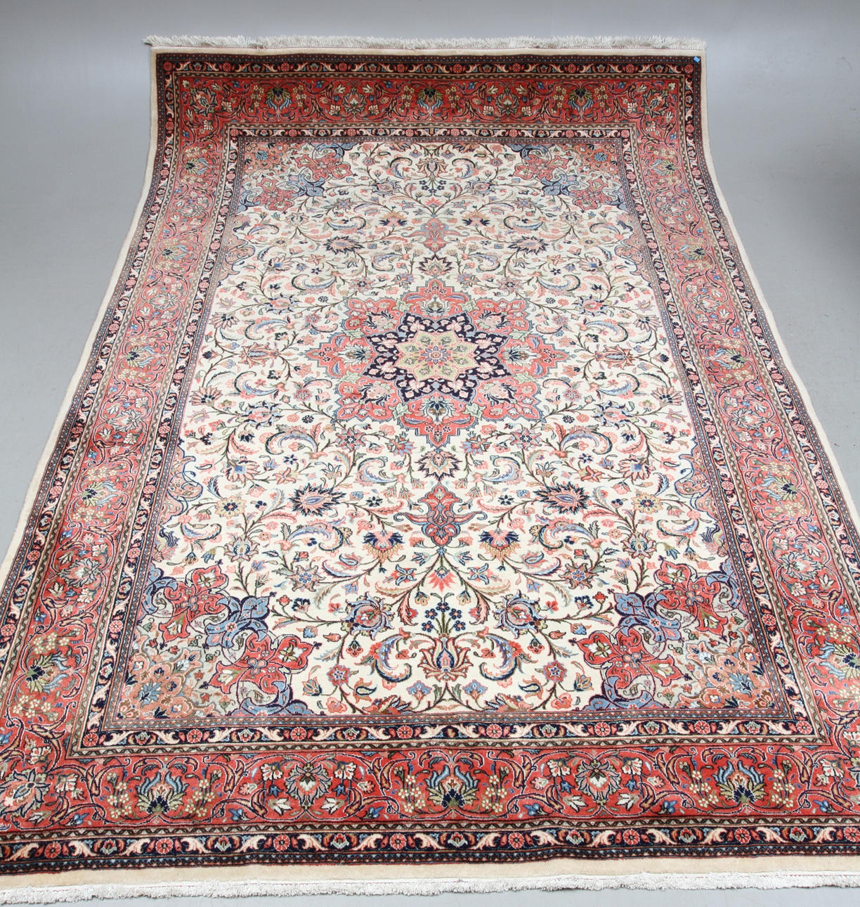 MATTA, orientalisk, ca 300 x 196 cm.