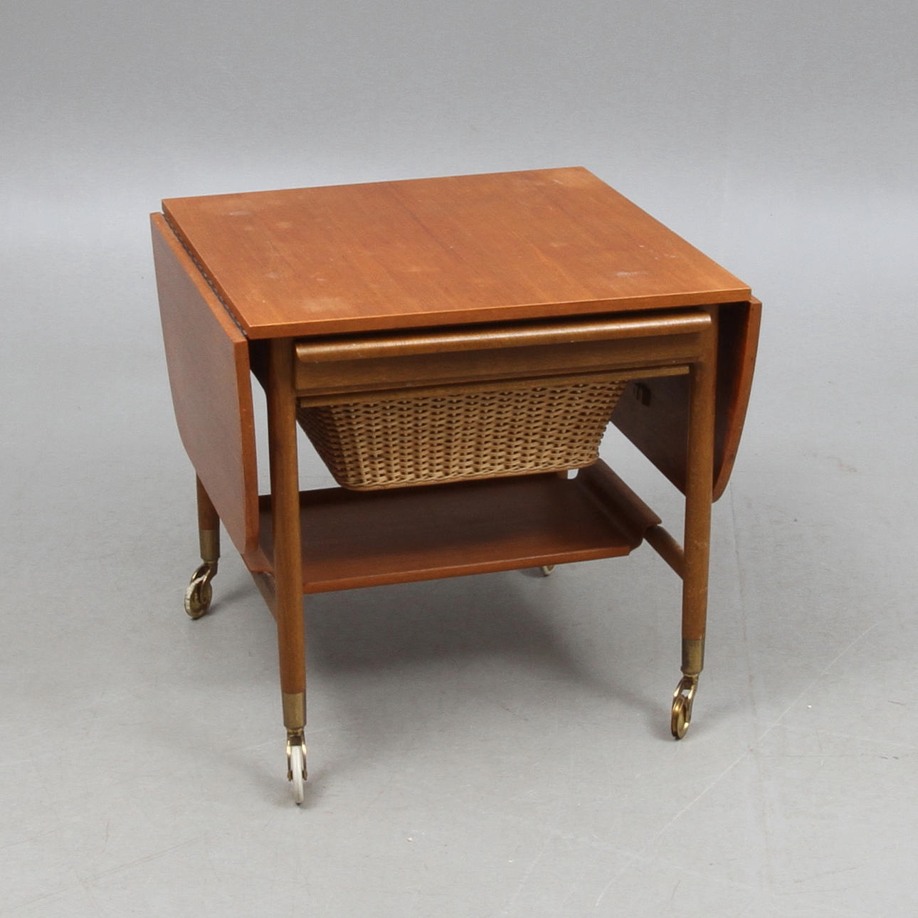 SYBORD, design Bertil Fridhagen, Bodafors.