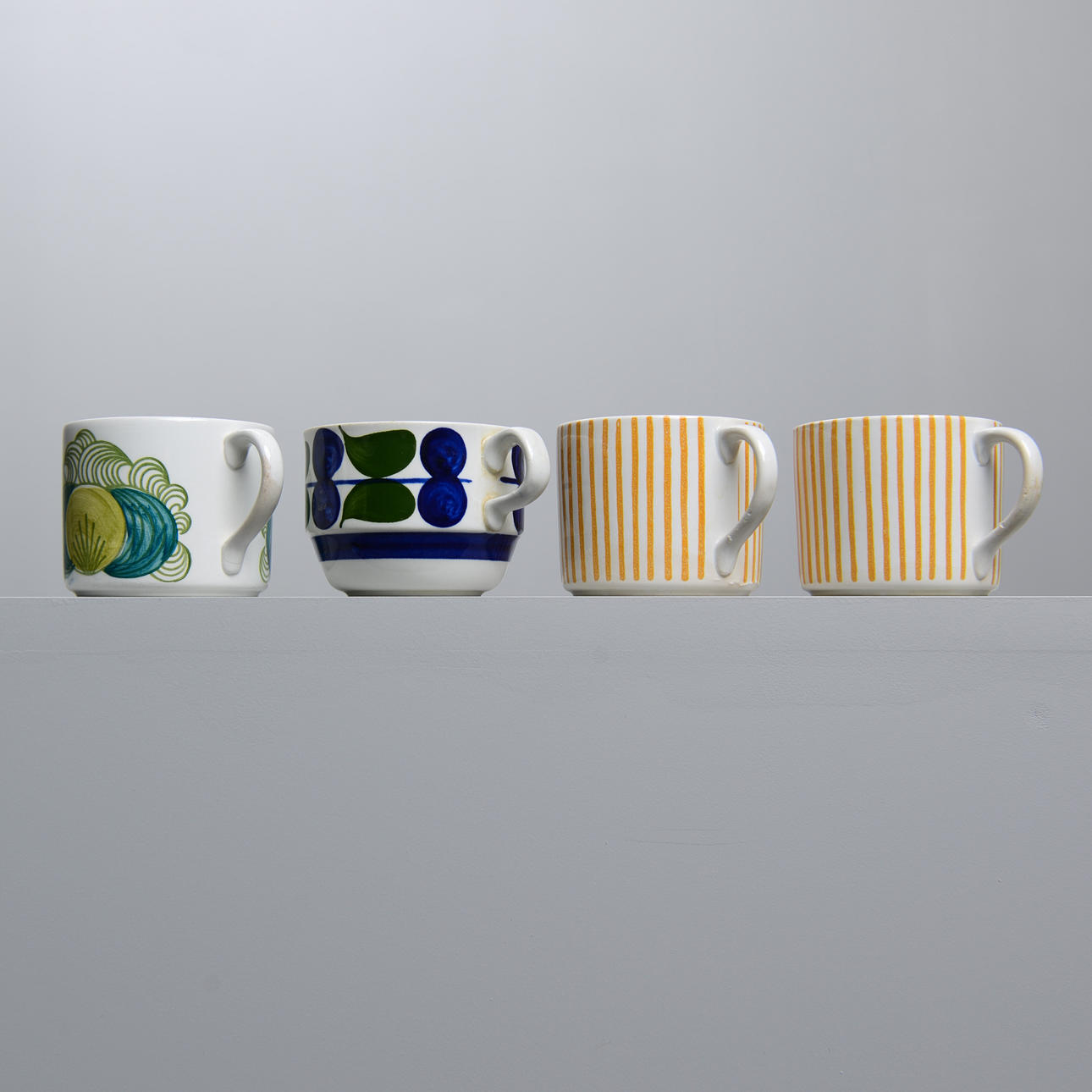 RÖRSTRAND, 4 kopper porcelæn, 1950'erne.