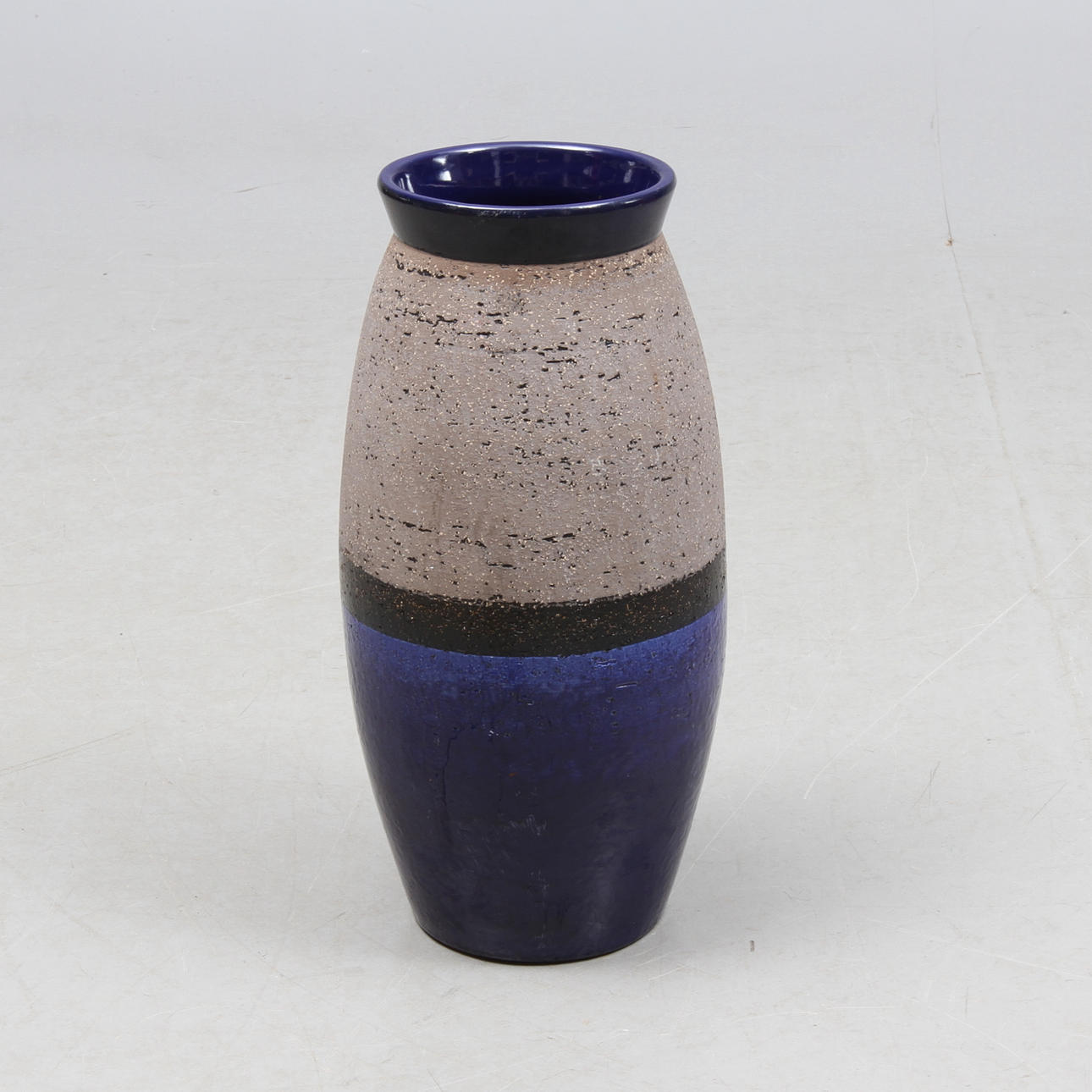 GOLVVAS, keramik, "Atoll", Mari Simmulson, Uppsala Ekeby.