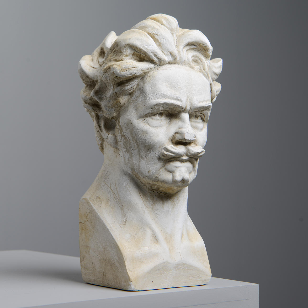 CARL ELDH. EFTER. Byst föreställande August Strindberg, gips, osignerad.