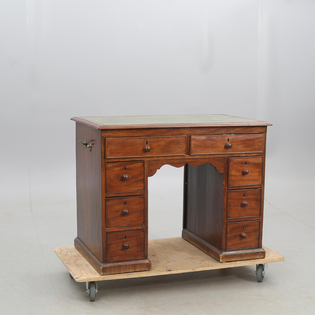 SKRIVEBORD, engelsk stil.