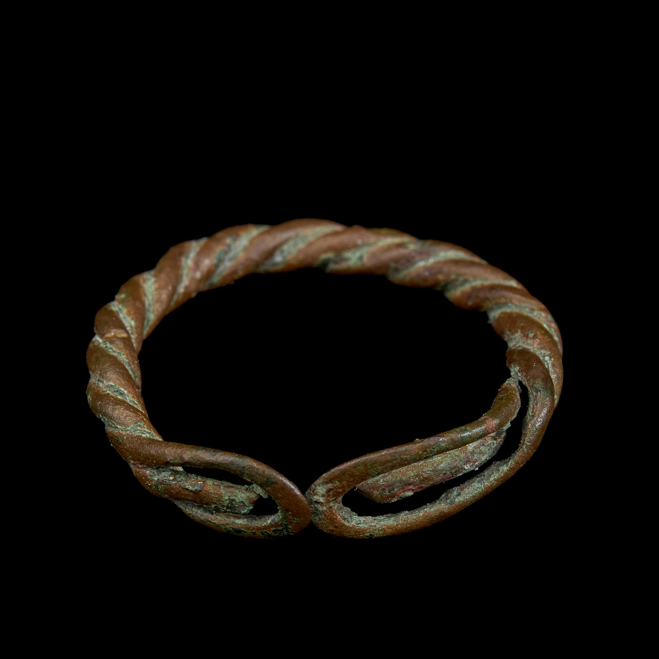 RING, Viking Age, ca 800-1100 E Kr, twisted, copper alloy.