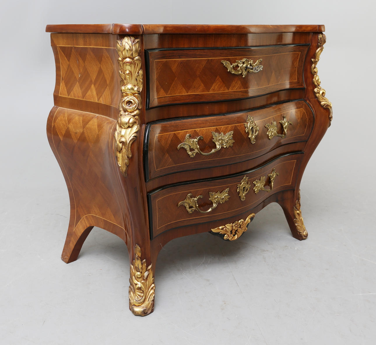 BYRÅ, rokokostil, 1940-tal.