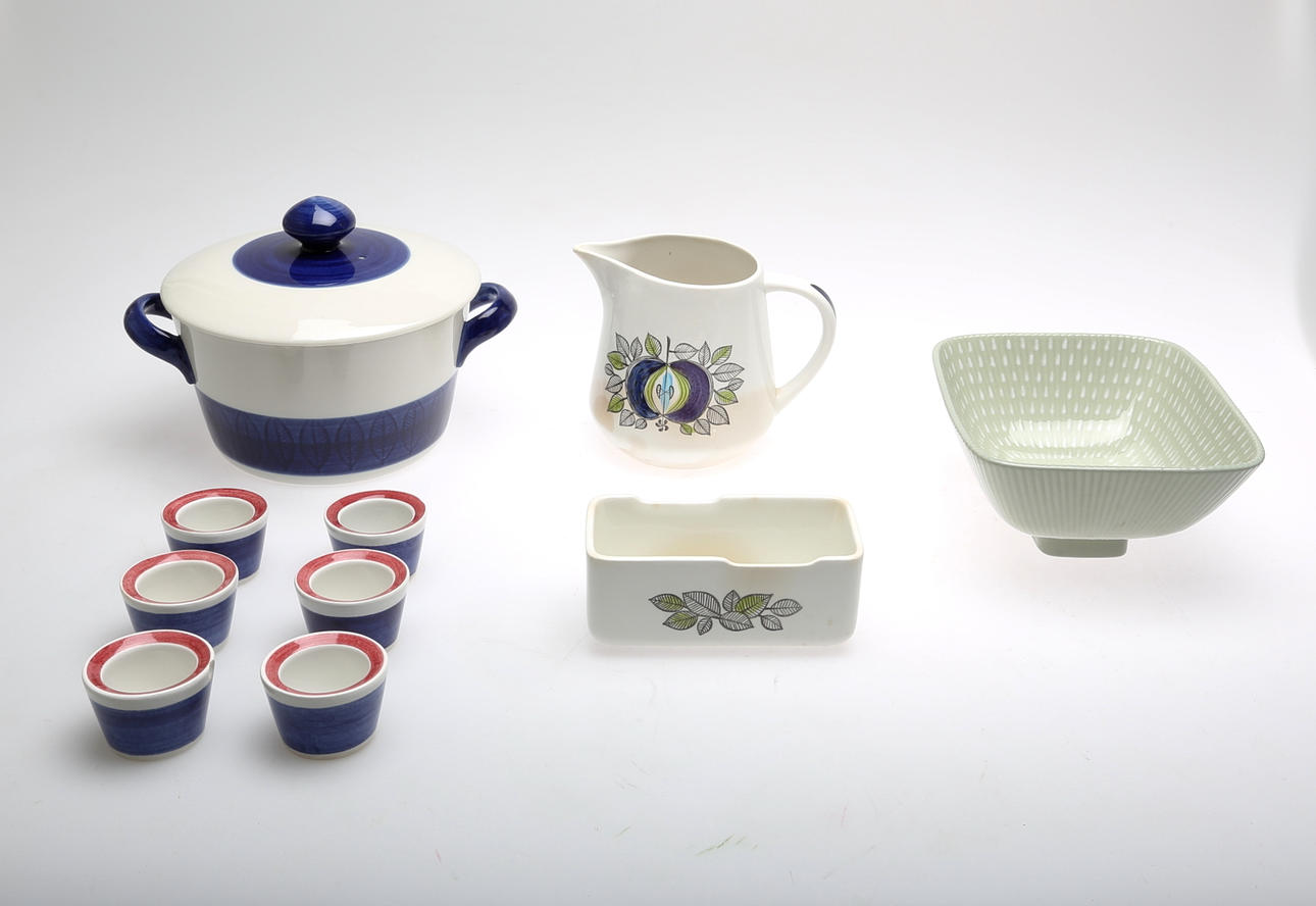 KERAMIKFÖREMÅL, 10 delar, Rörstrand, Upsala-Ekeby, 1900-talets mitt.