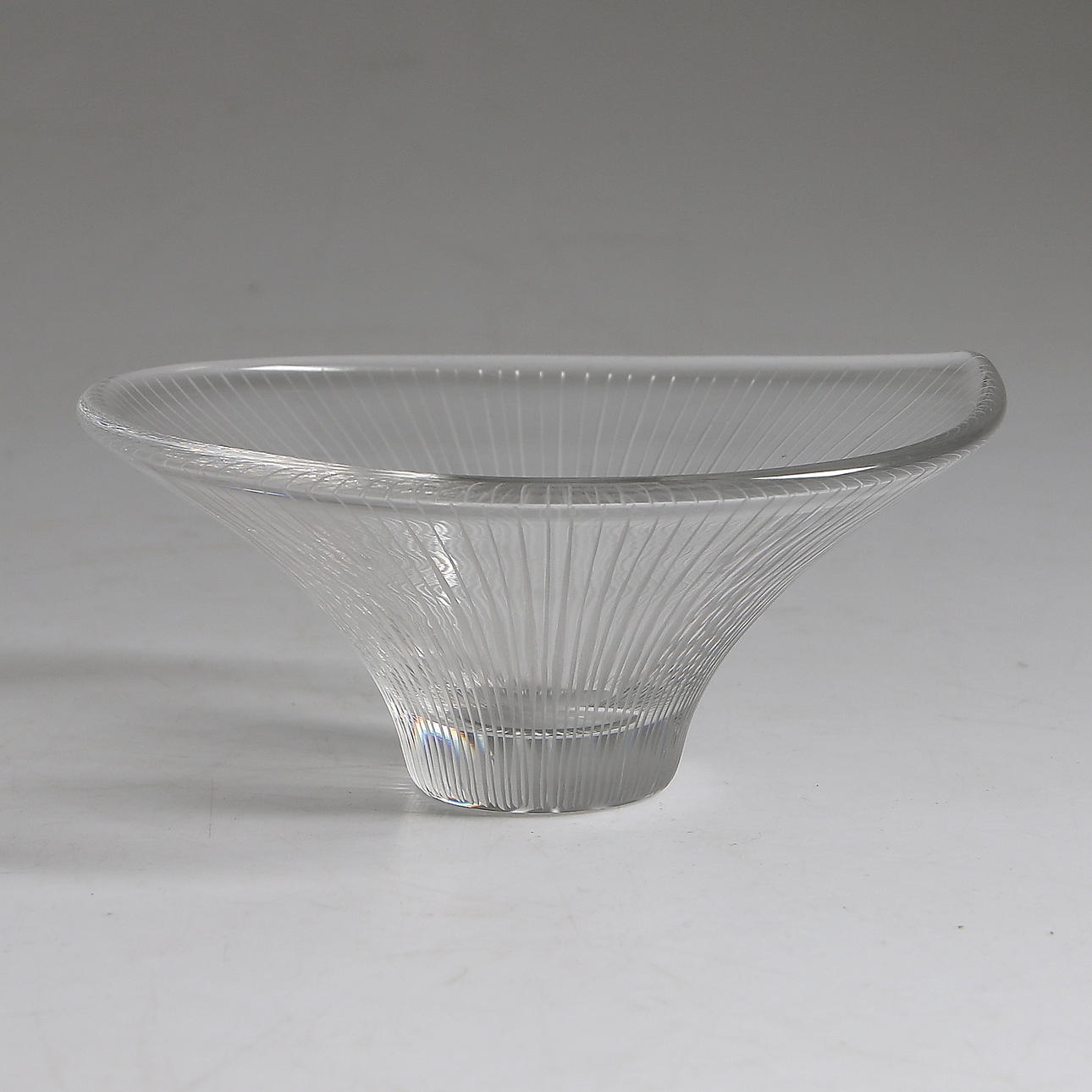 SKÅL, glas, "Kantarelli", Tapio Wirkkala, Finland. Signerad.