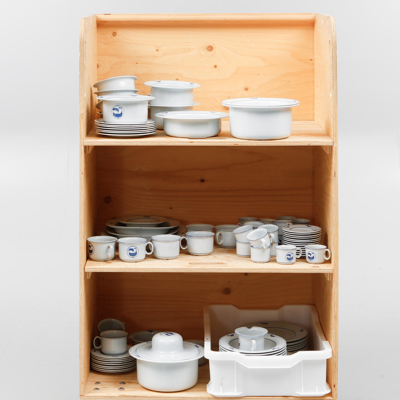 STIG LINDBERG. A set of 78 pieces, “Ming”, flintware, Gustavsberg