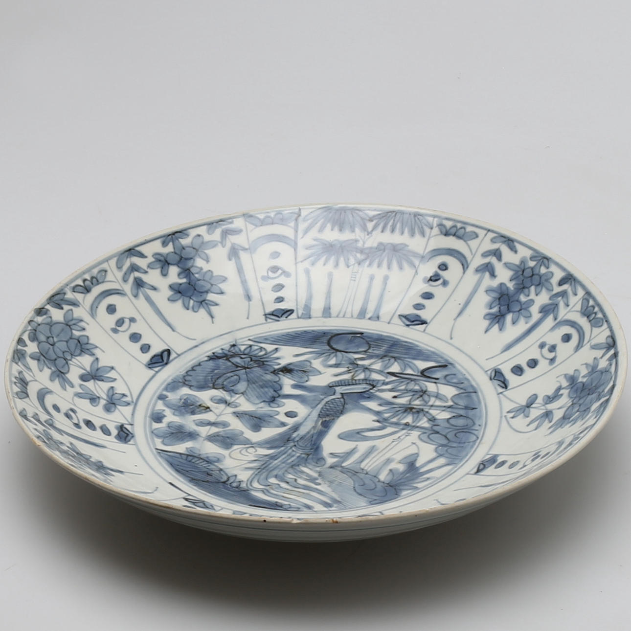 STORT FAT, porslin, Swatow, Wanli 1573-1619, Ming-dynastin.