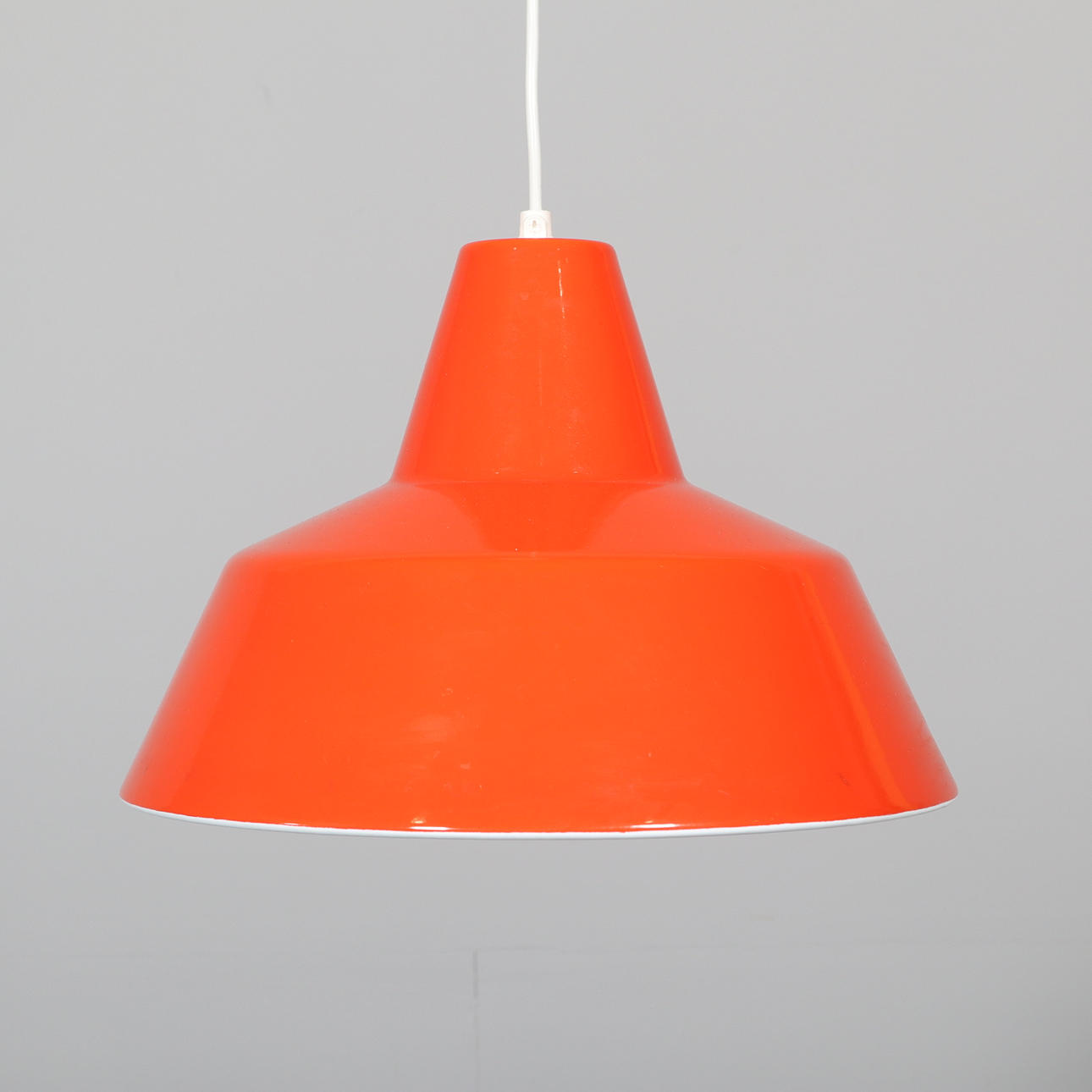 LOUIS POULSEN. LOFTLAMPE „Værkstedslampe“.