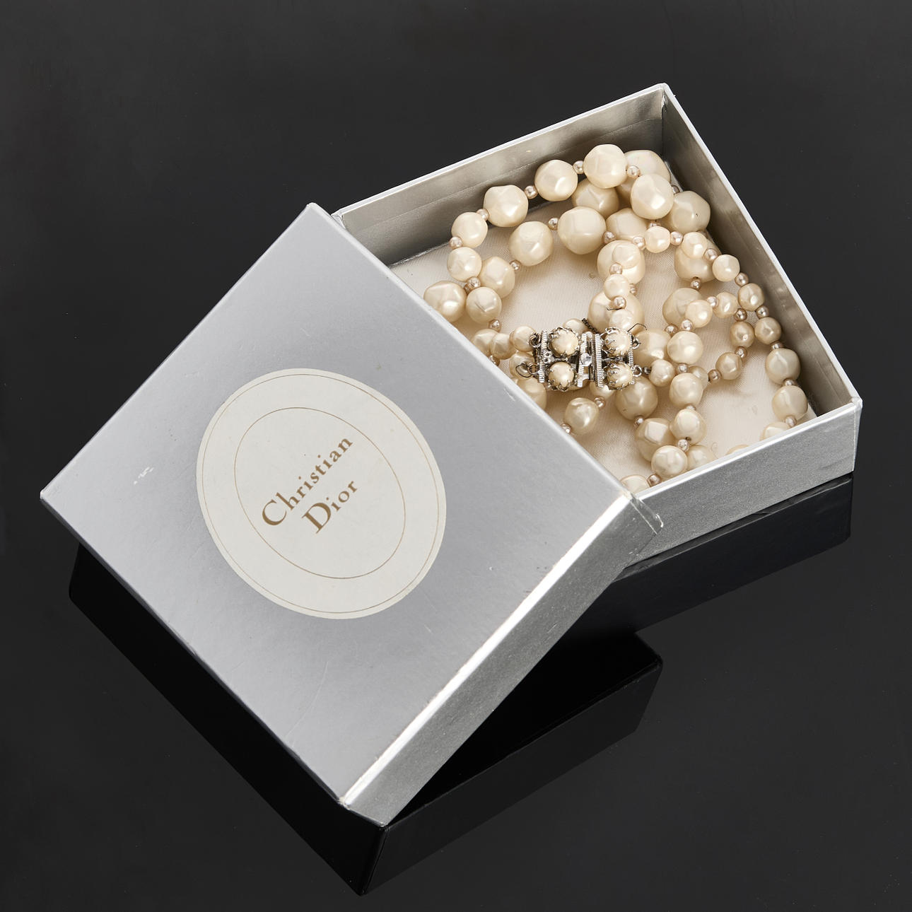 CHRISTIAN DIOR, Halsband.