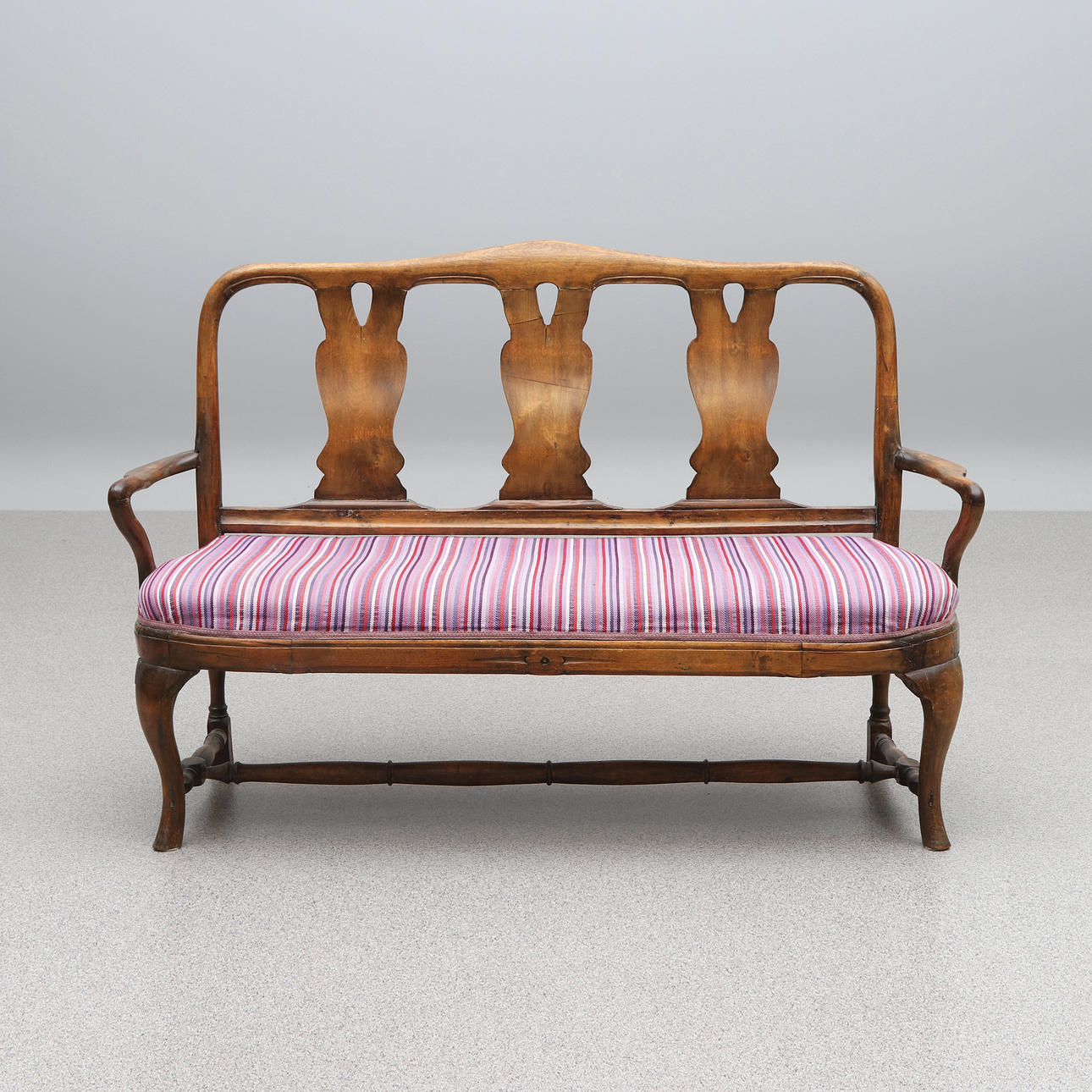 SOFA. Birch. Farmer's Coco, 19th century or older.