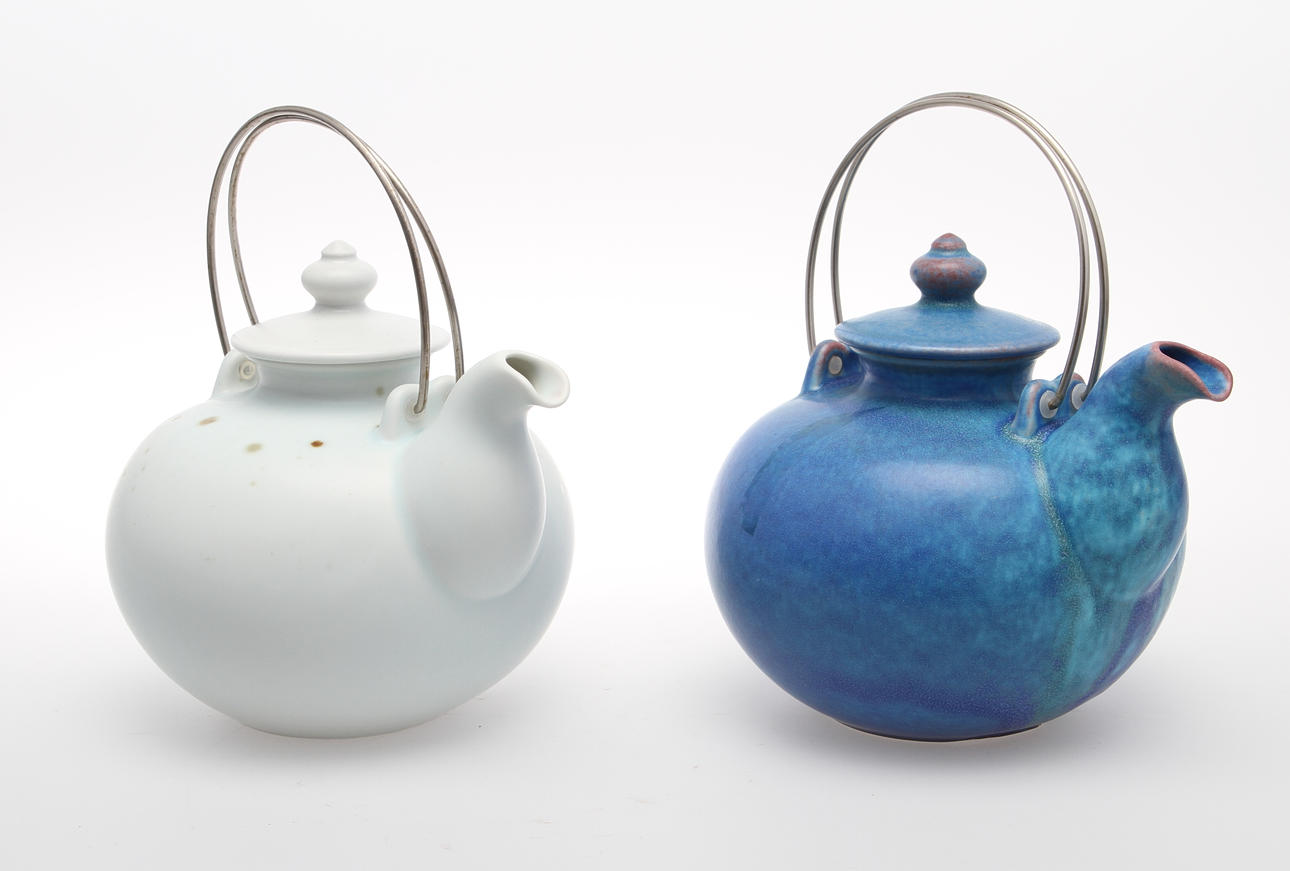 TEKANNOR, 2 st. Gösta Grähs, Rörstrand.