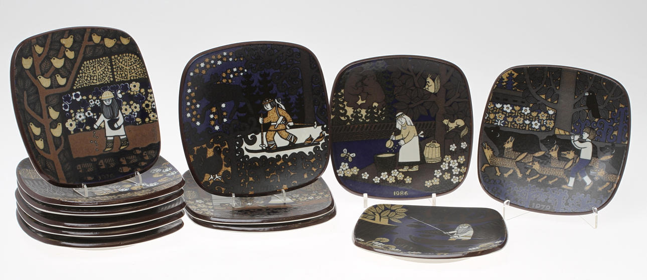 VÄGGTALLRIKAR 12 st, Raija Uosikkinen, Arabia.