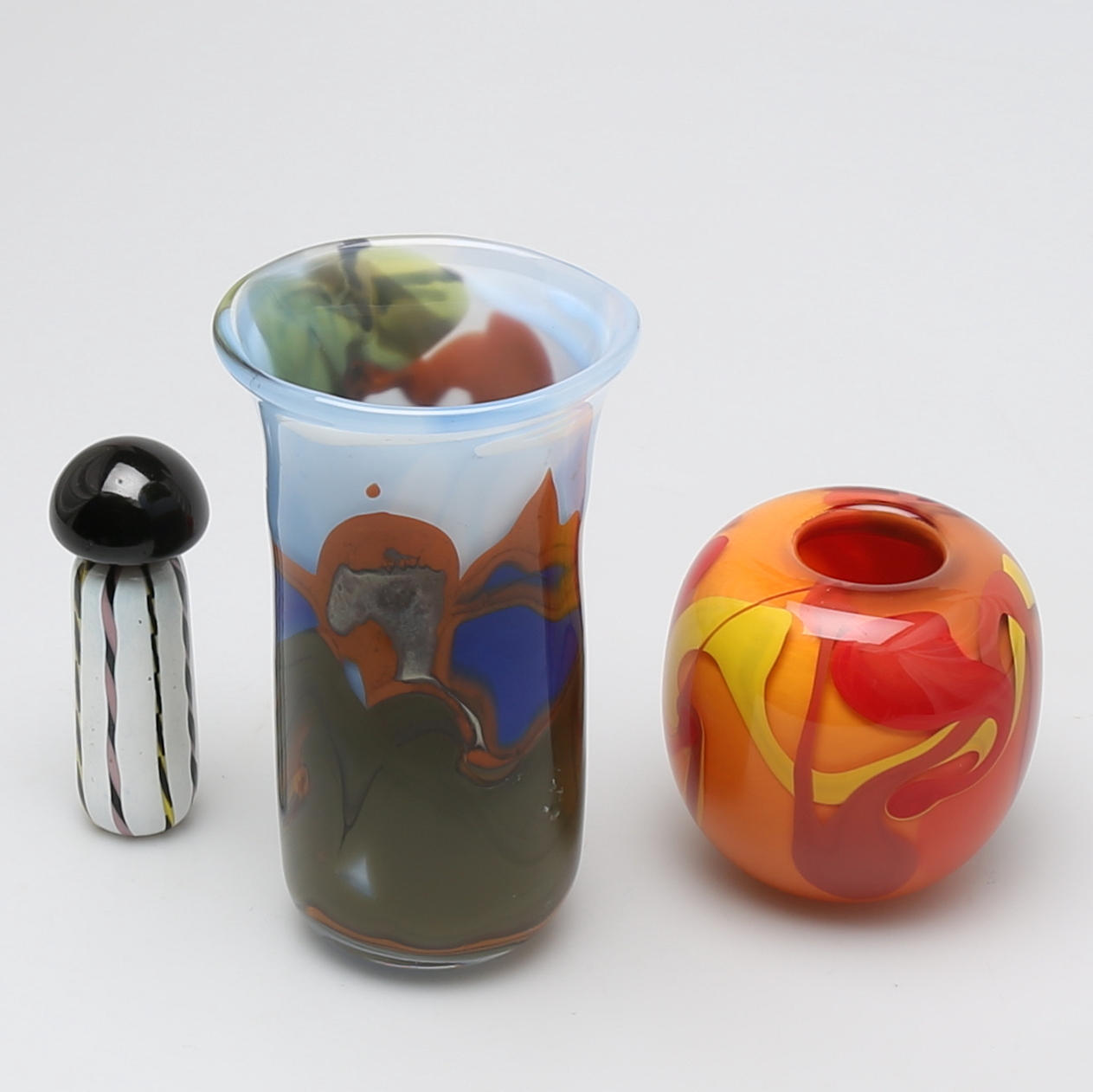 VASER och skulptur, 3 st, Finn Lynggaard, osignerade.