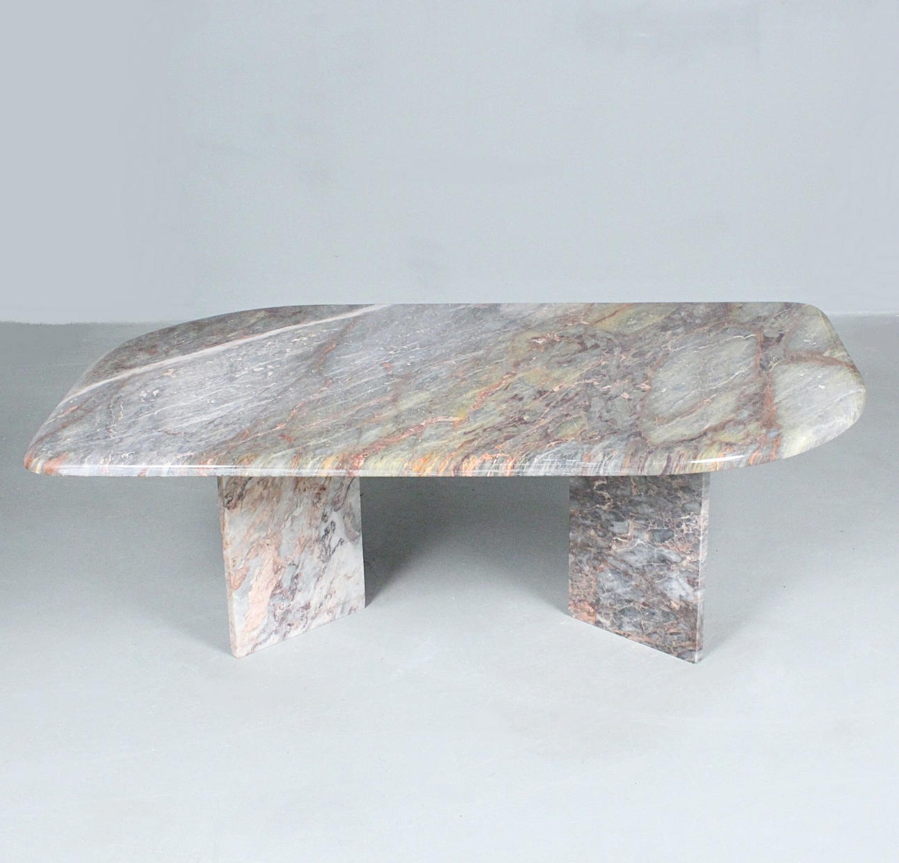 Mesa de café/mesa de café de mármol en forma de lágrima.