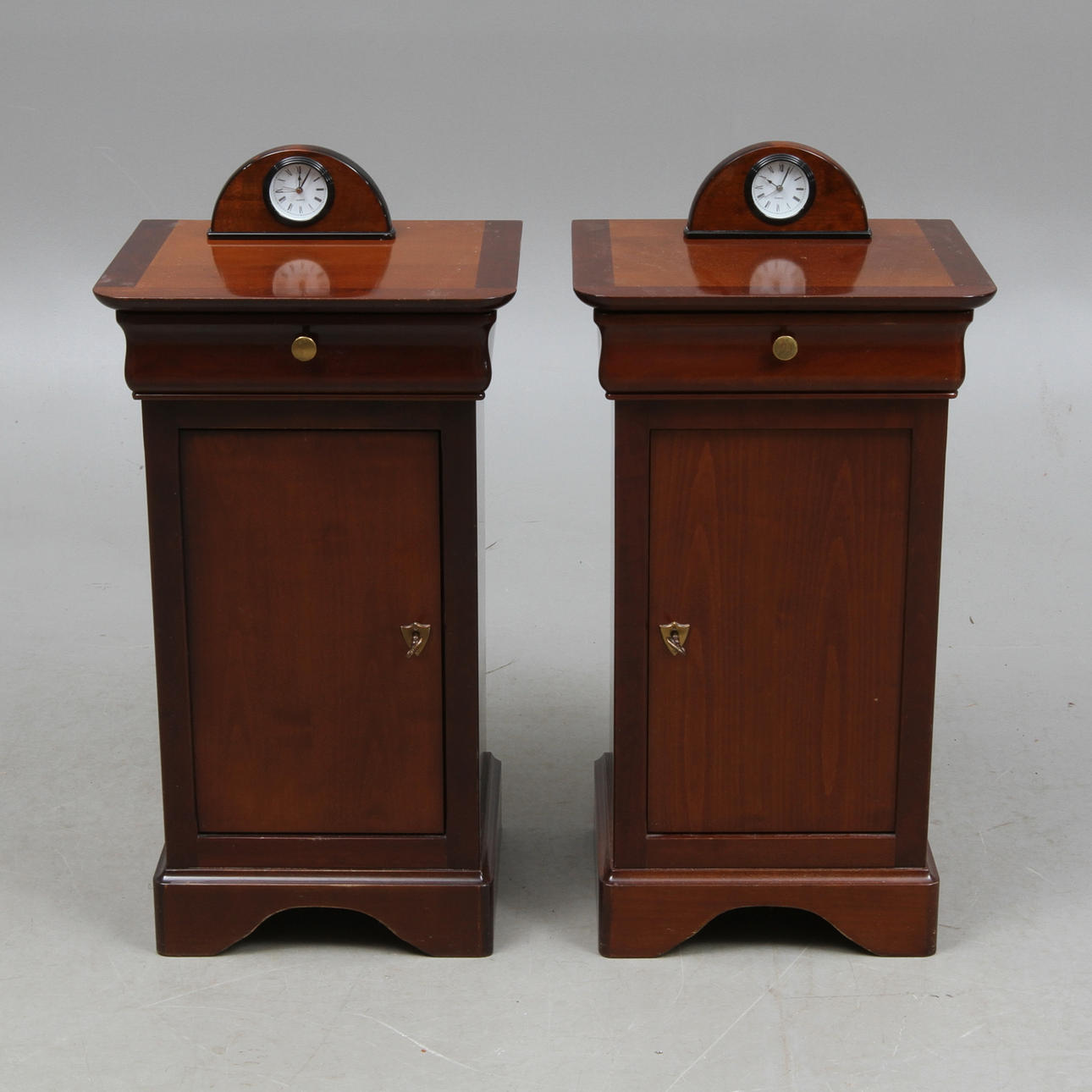 SÄNGBORD, 1 par, empirestil, 19/2000-tal.