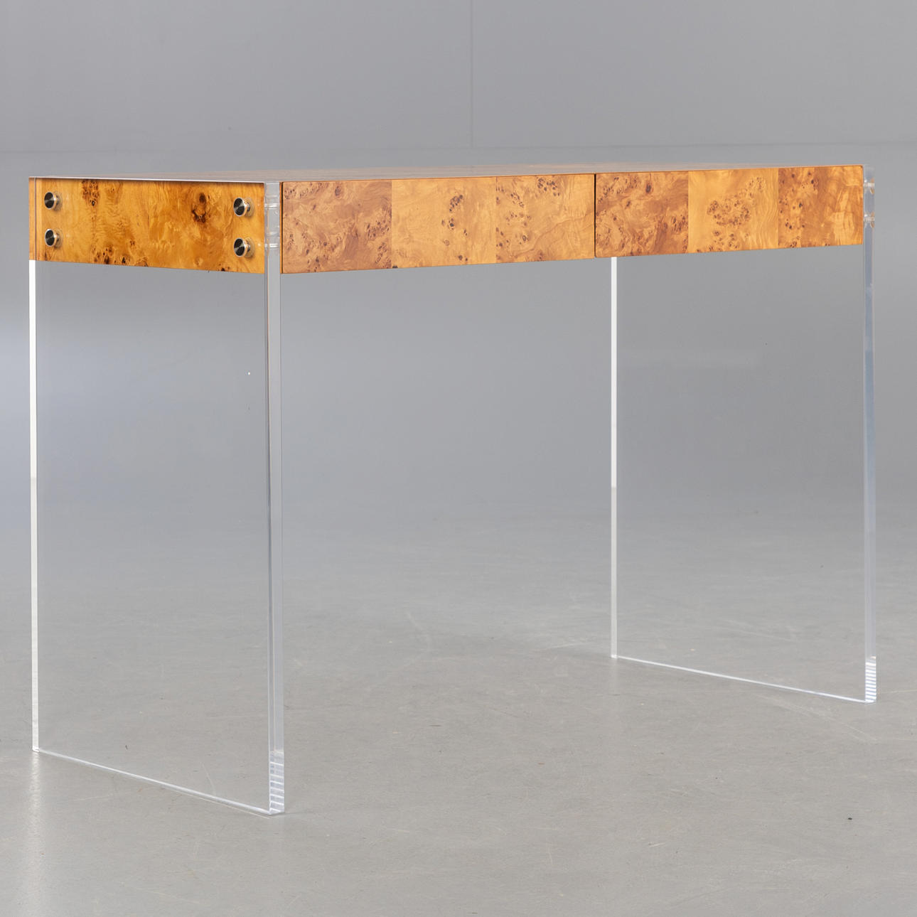 Jonathan Adler, Schreibtisch 'Bond'.