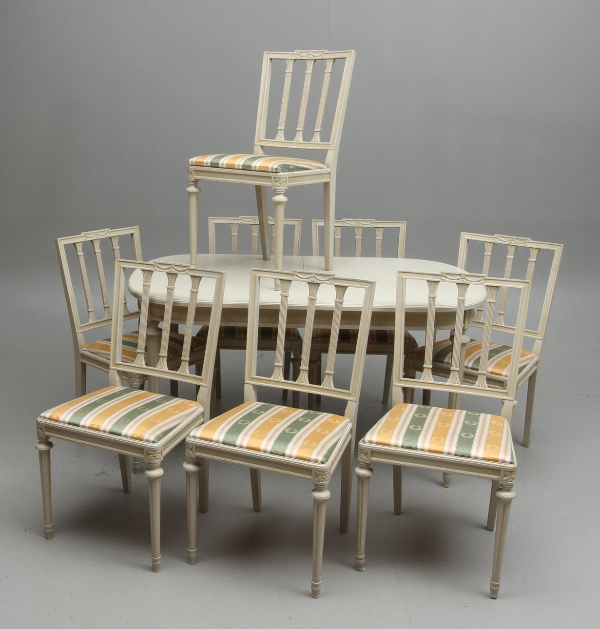 MATSALSGRUPP, 9 delar, gustaviansk stil, 1900-tal.