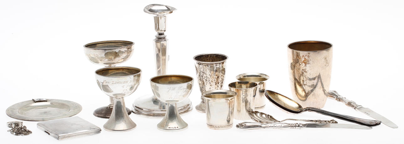 SILVERFÖREMÅL, ca 18 delar, vikt tot ca 847,1 gram.