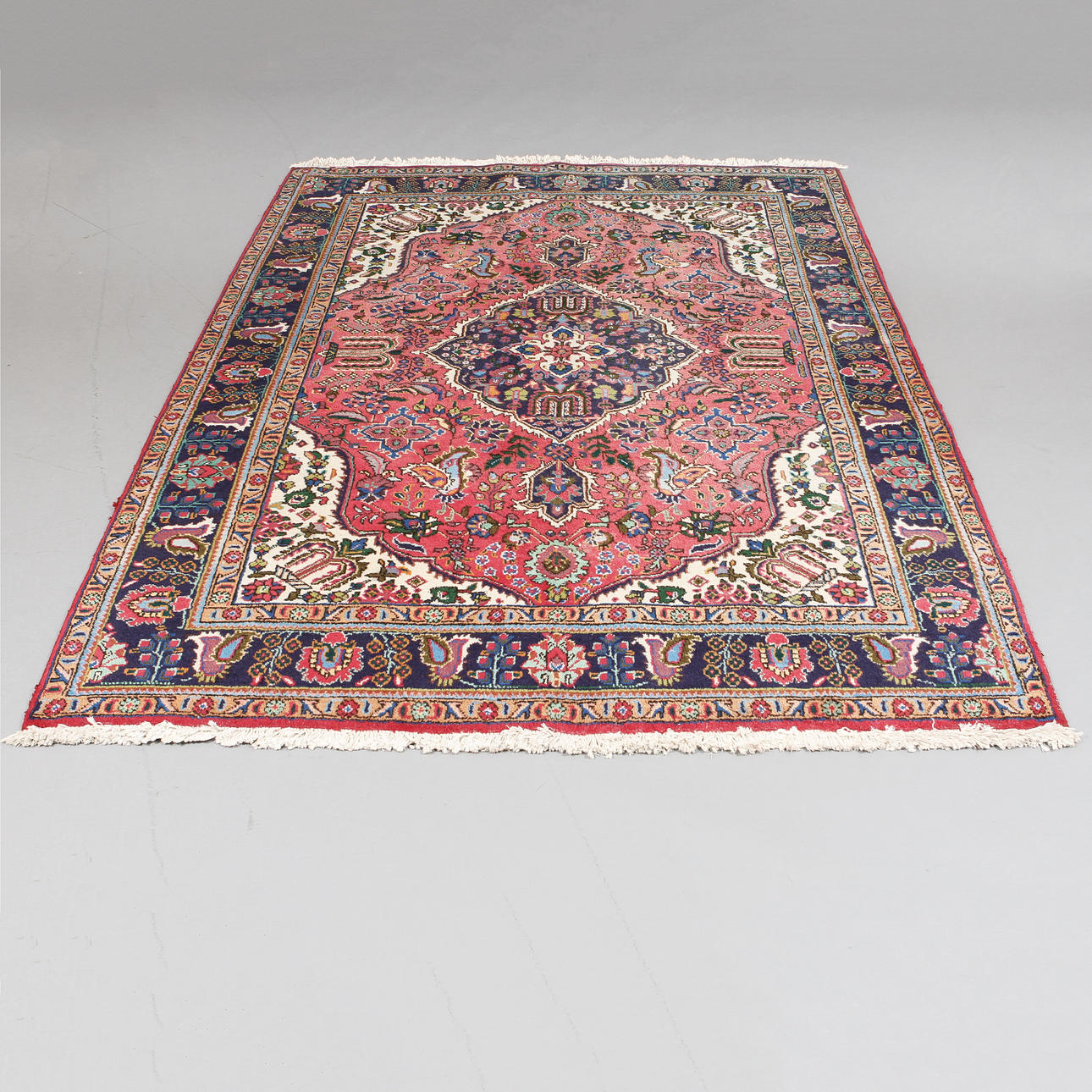 MATTA, orientalisk 289 x 203 cm.