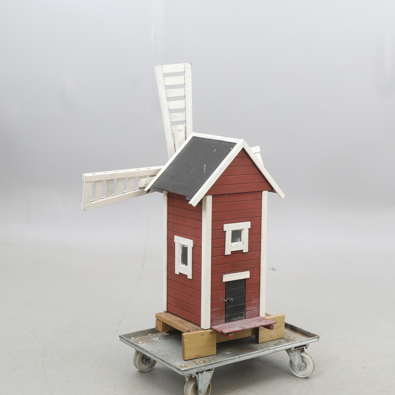 VÄDERKVARN, trädgårdsdekoration, trä.