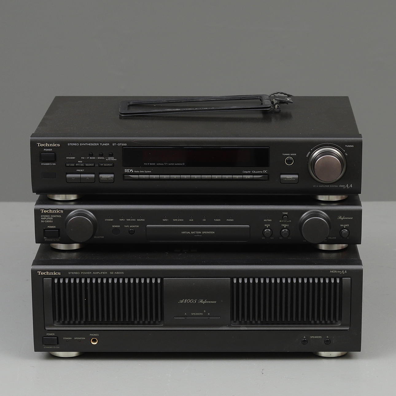 STEREO COMPONENTS, 3 pieces Technics, 1990s. Miscellaneous