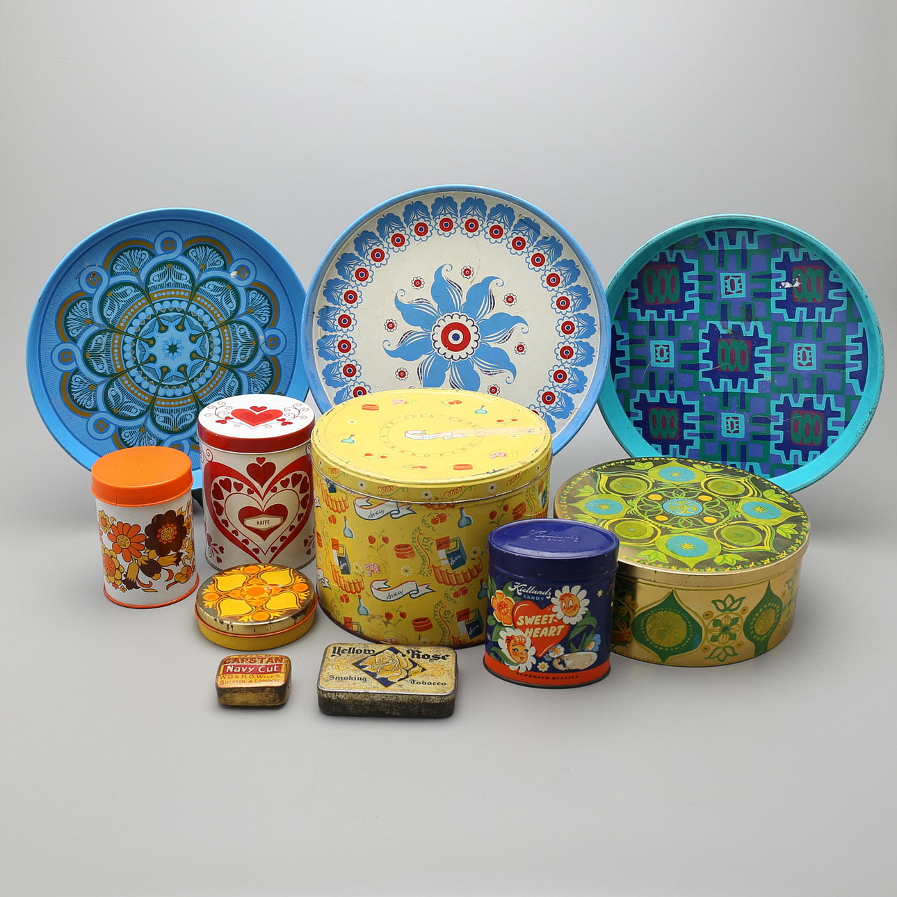 BURKAR och BRICKOR, 11 st, plåt, 1900-tal.