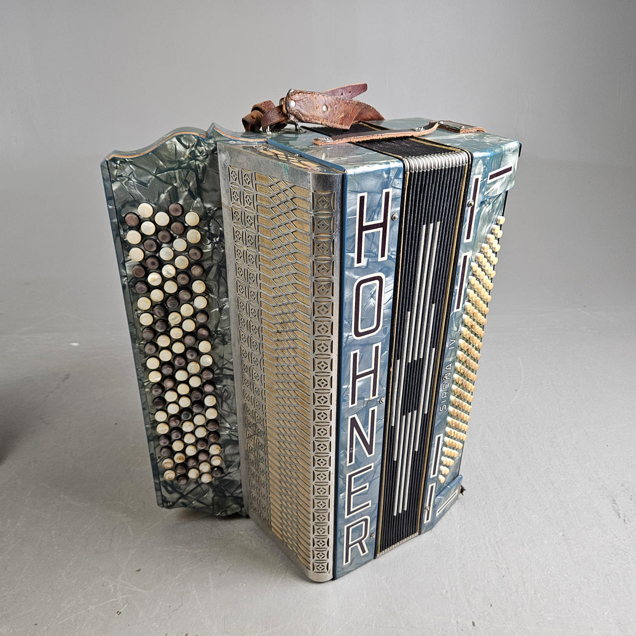 ACORDEÓN, Hohner, Sirena IV.