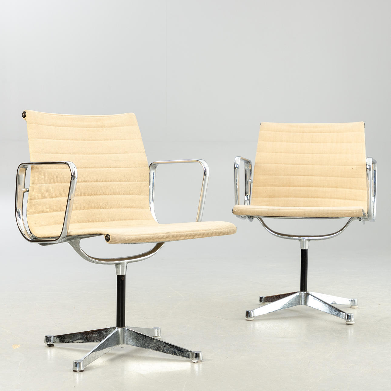 CHARLES & RAY EAMES. 2 office chairs EA 107, Herman Miller (2).