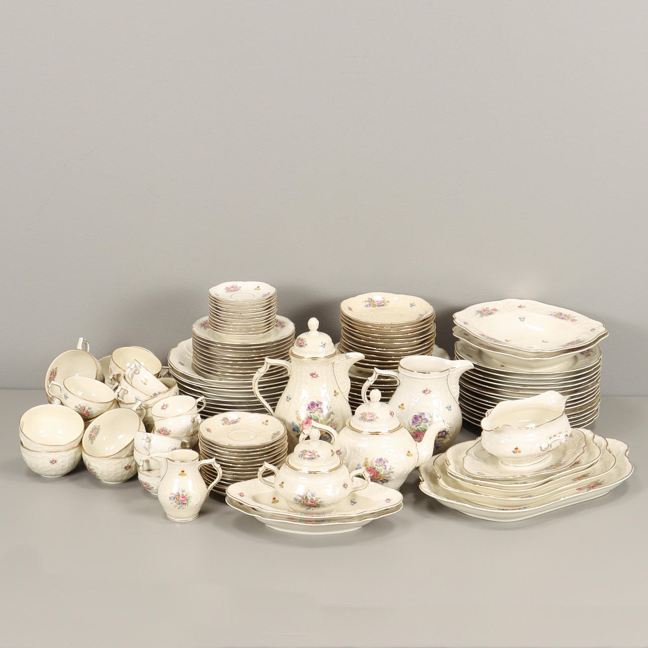 SERVICIO Rosenthal Sanssouci. 134 piezas.