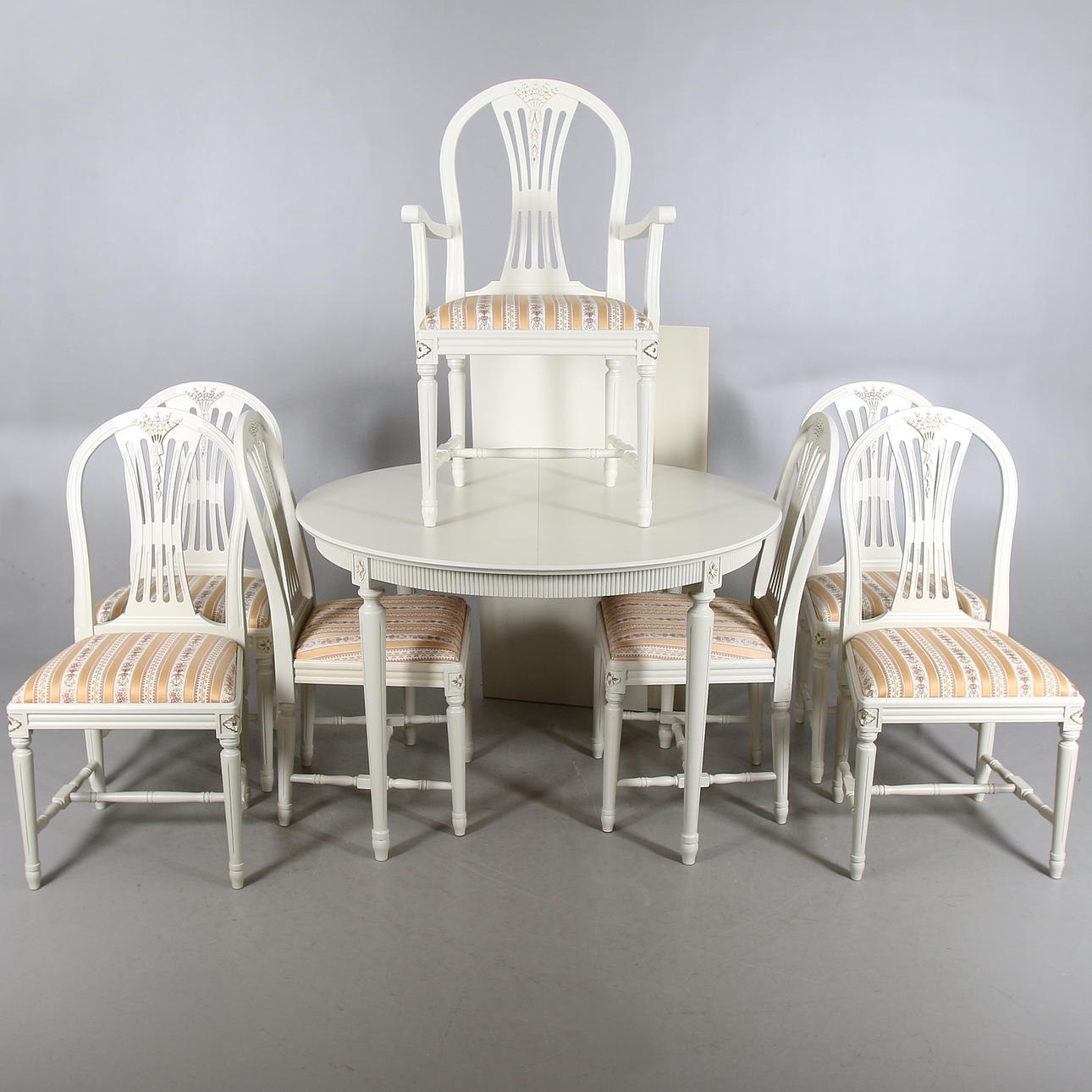 MATGRUPP, 10 delar, Gustaviansk stil. 1900-tal.