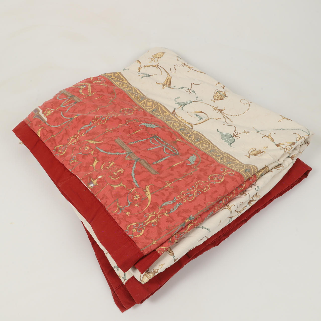 BEDSPREAD, Granfoulard Bassetti, Italia.