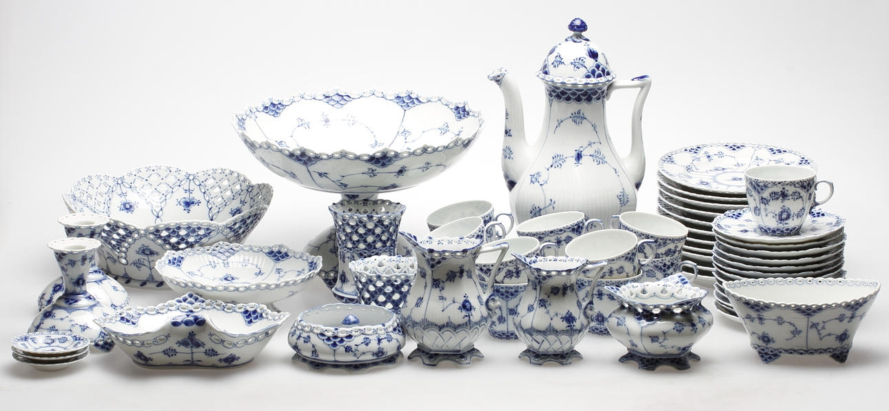 KAFFESERVIS, 41 delar, porslin, Musselmalet, Helblond, Royal Copenhagen, Danmark.