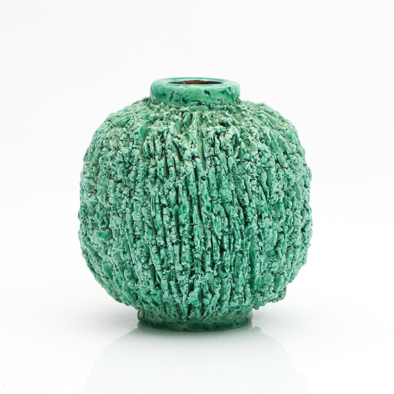 GUNNAR NYLUND. VASE. „Chamotte“, stentøj, Rörstrand. Markeret nedenunder.