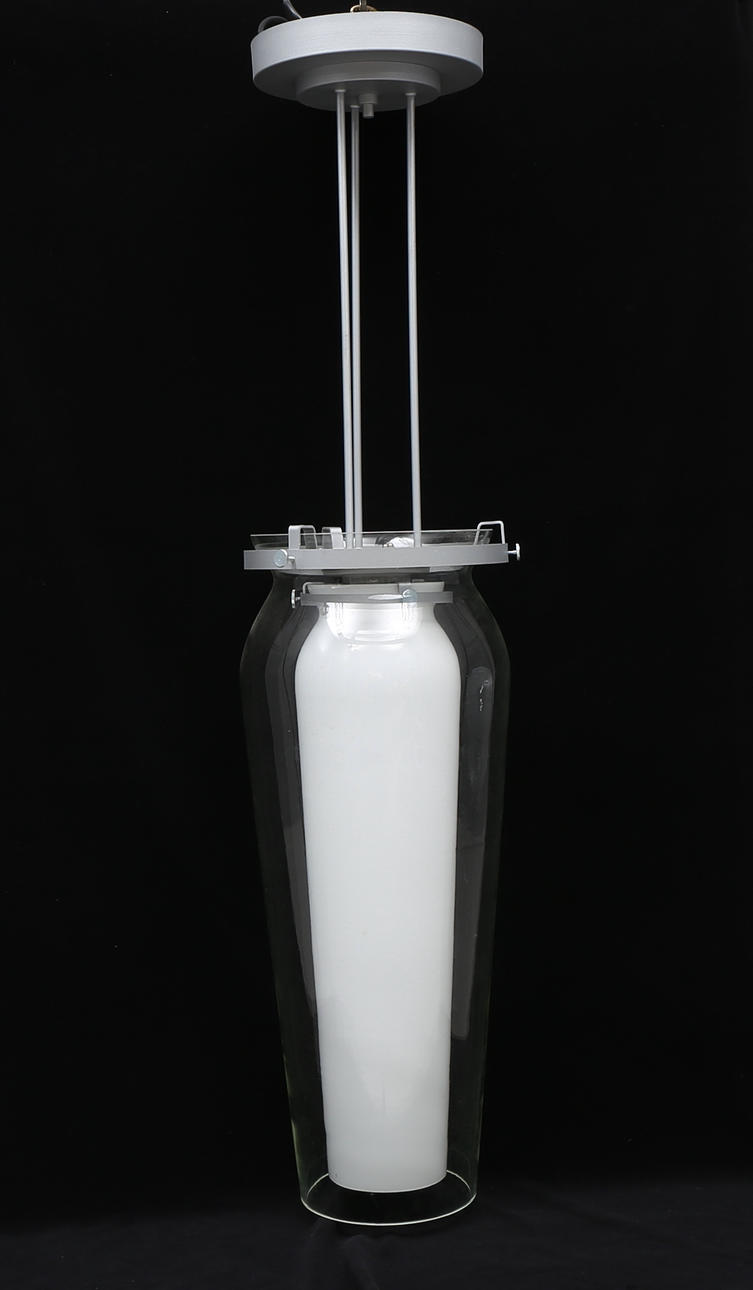 TORBJÖRN ELIASSON. Taklampa, "Amfora", för Blond Belysning.