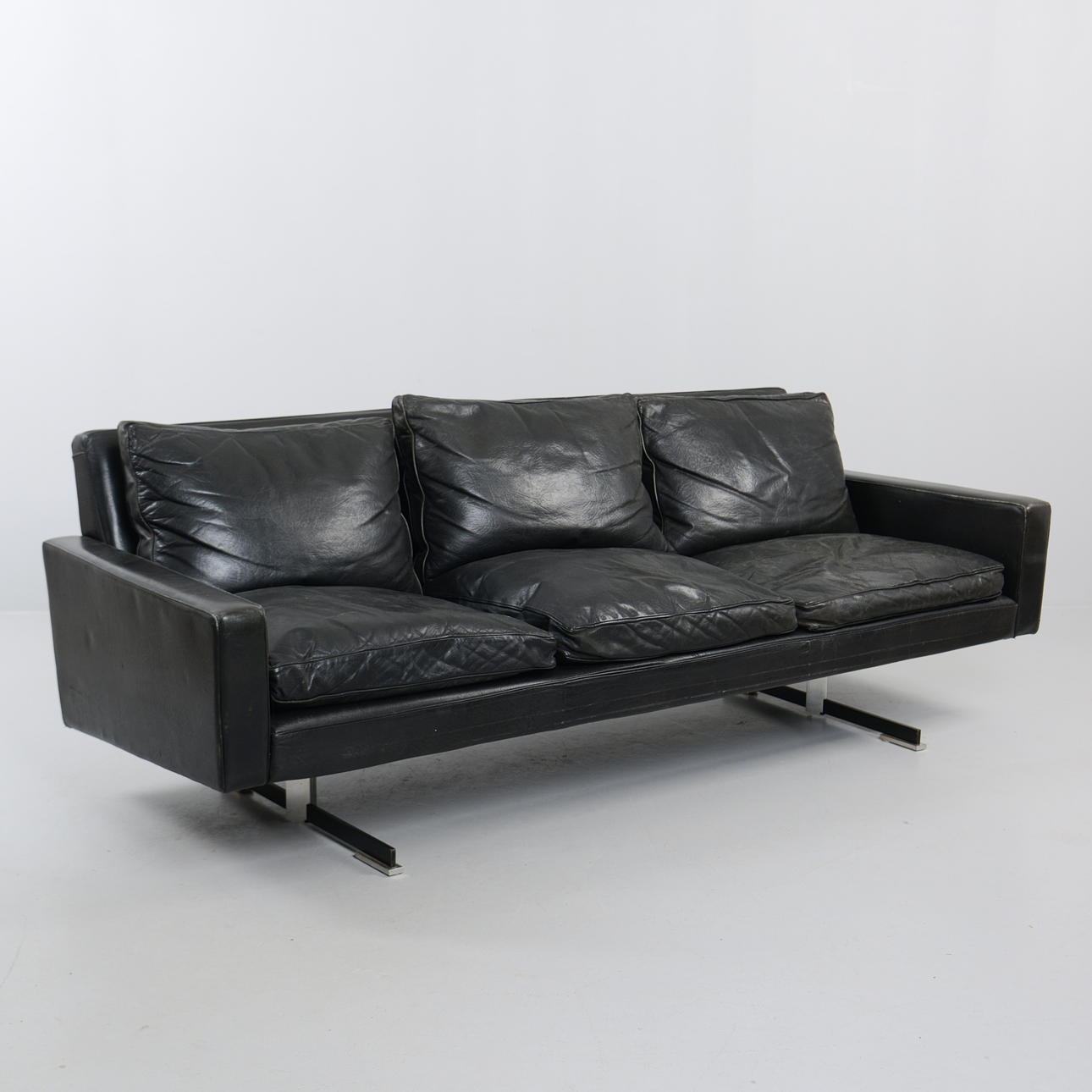 DUX, soffa, skinn, 1900-talets andra del.