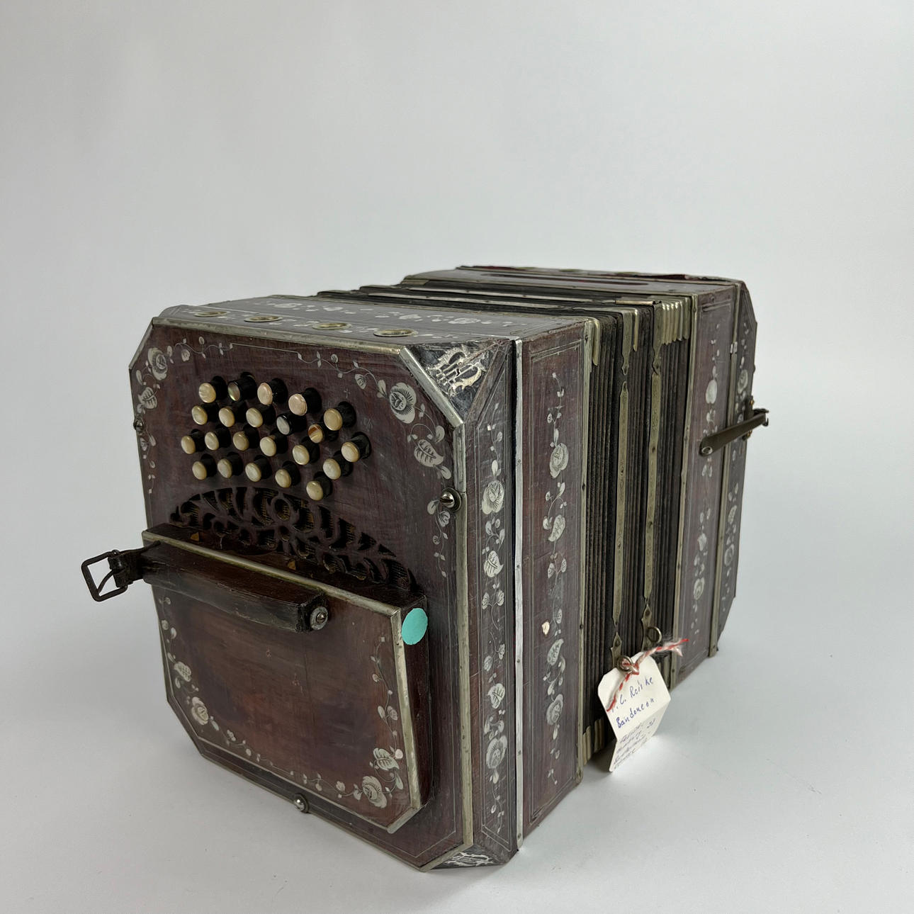 BANDONEÓN/BANDÓNICA.