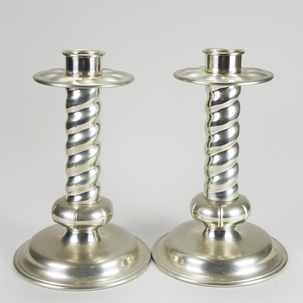 LJUSSTAKAR, 1 par, tenn, Pewter, Norge, barockstil, 1900-tal.